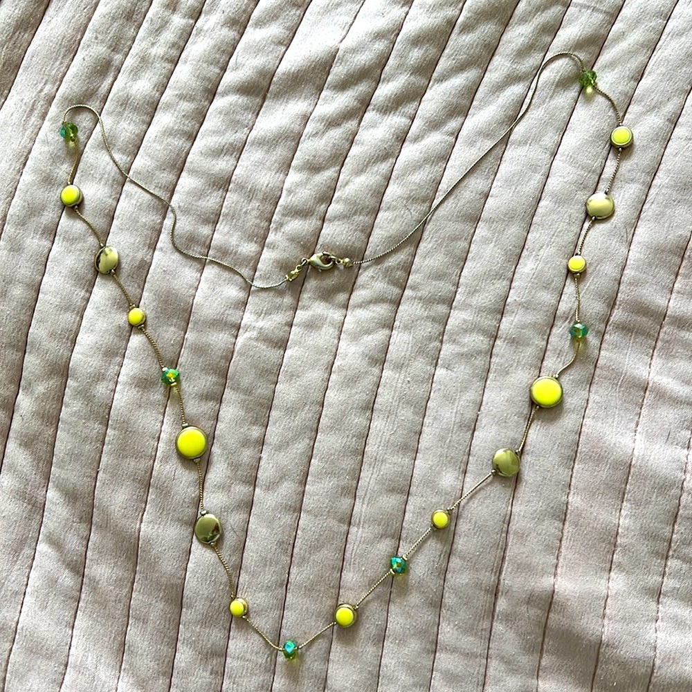 Green and yellow beaded fashion necklace